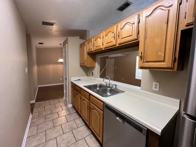 $1,475 | 2652 Millbank Drive, Tallahassee, FL 32301