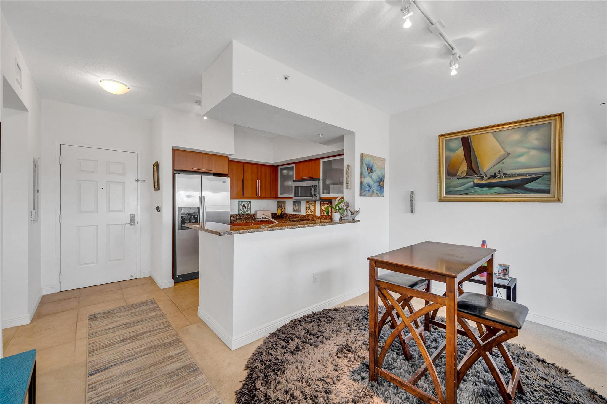 888 Douglas Road, Unit 906 Coral Gables, FL 33134 - Photo 14 of 41 Photo 14