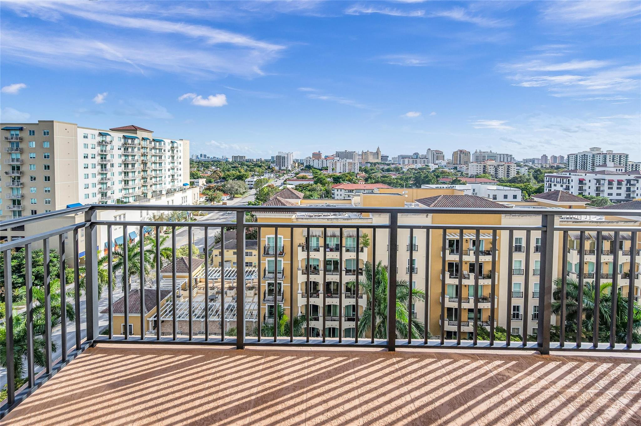 888 Douglas Road, Unit 906 Coral Gables, FL 33134 - Photo 19 of 41 Photo 19