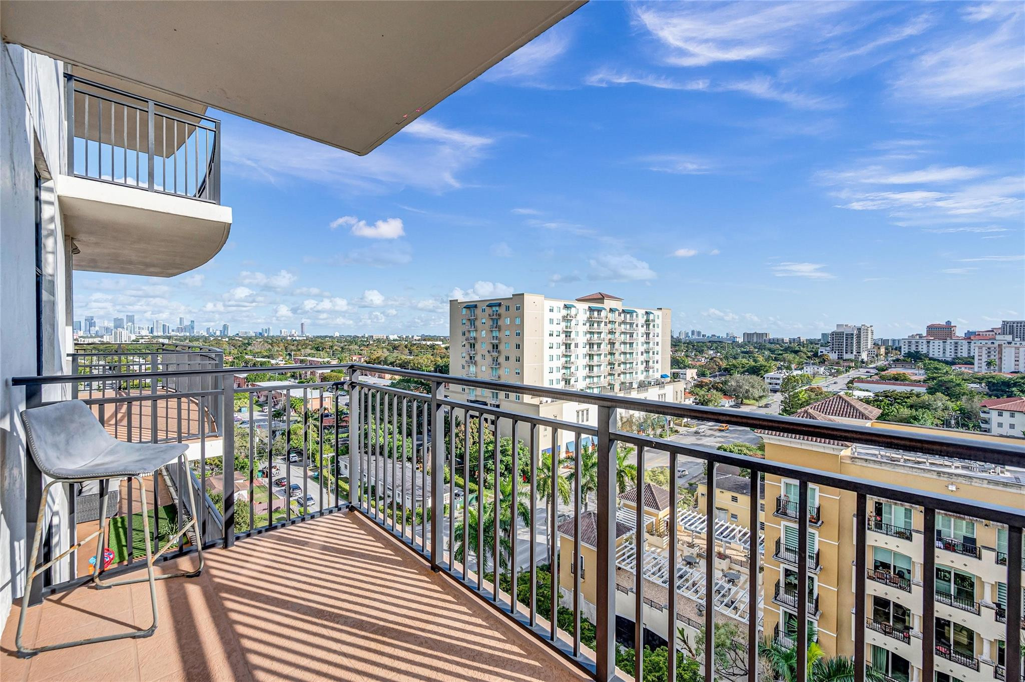 888 Douglas Road, Unit 906 Coral Gables, FL 33134 - Photo 20 of 41 Photo 20