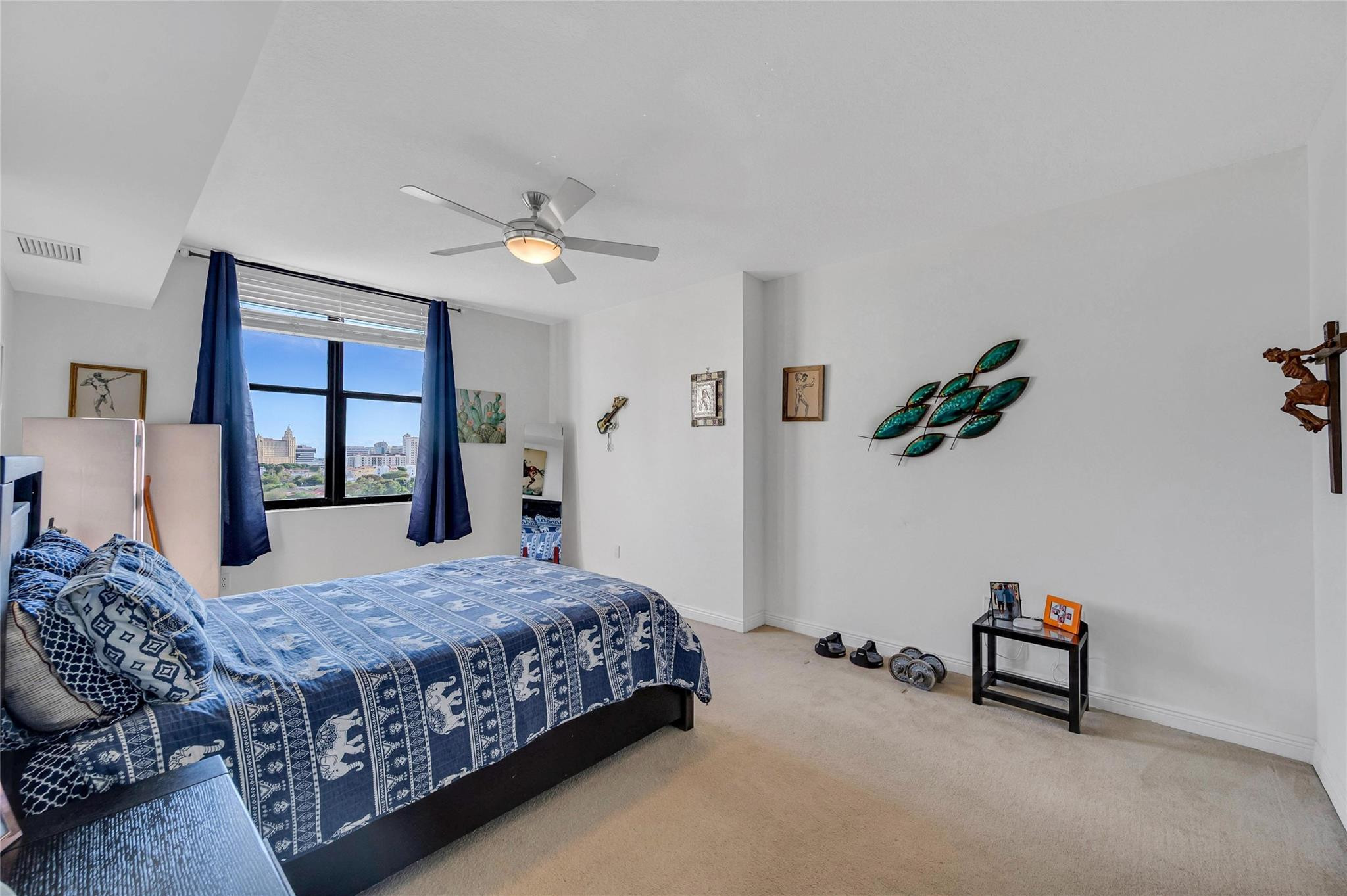 888 Douglas Road, Unit 906 Coral Gables, FL 33134 - Photo 22 of 41 Photo 22