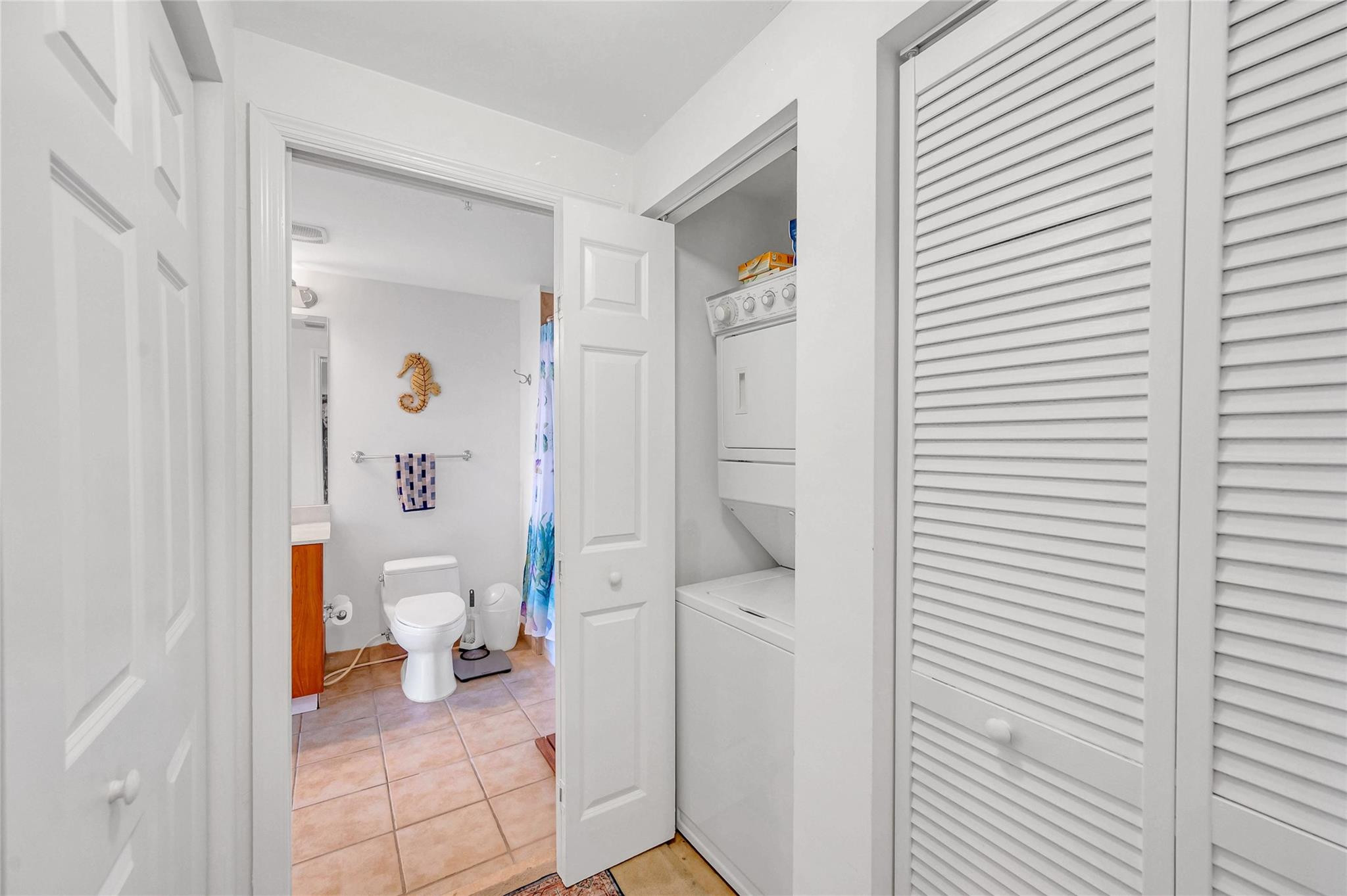 888 Douglas Road, Unit 906 Coral Gables, FL 33134 - Photo 26 of 41 Photo 26