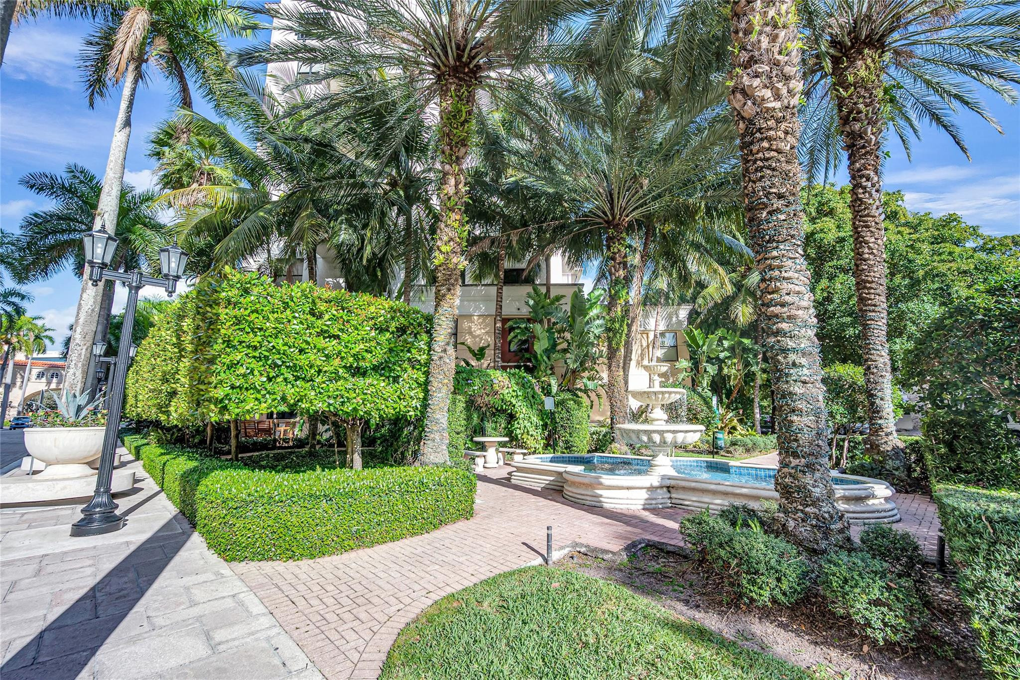 888 Douglas Road, Unit 906 Coral Gables, FL 33134 - Photo 34 of 41 Photo 34