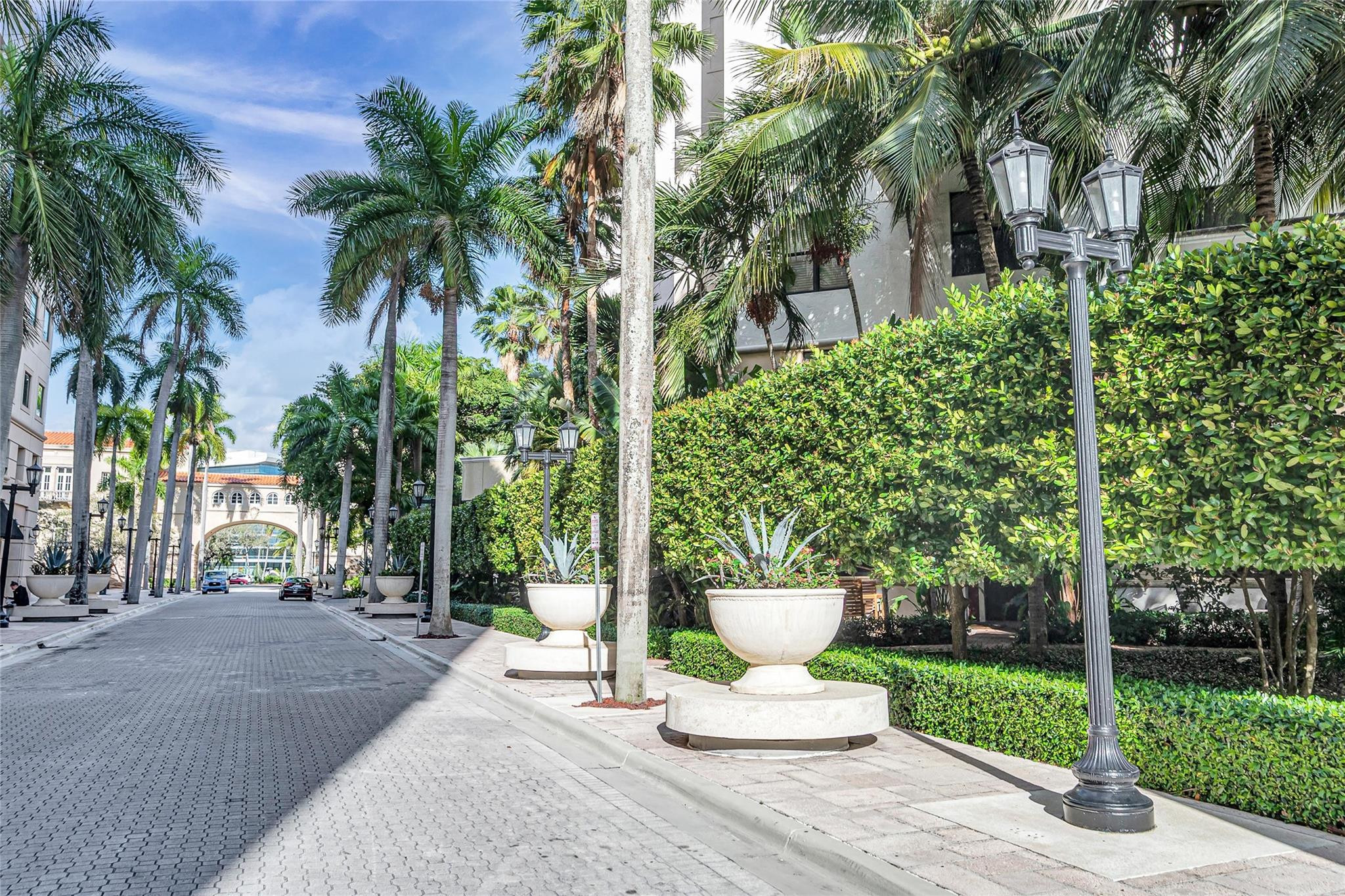 888 Douglas Road, Unit 906 Coral Gables, FL 33134 - Photo 36 of 41 Photo 36