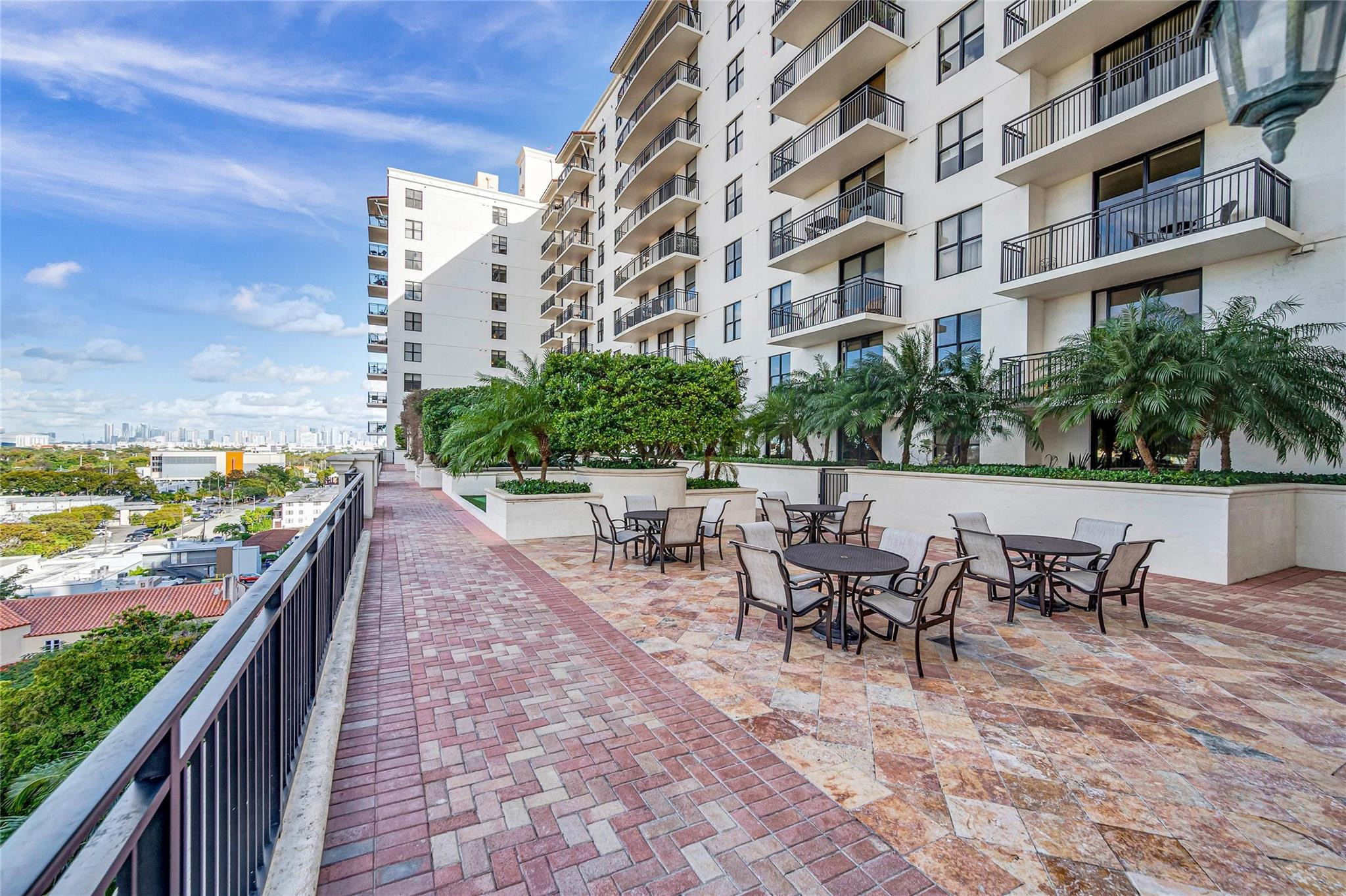 888 Douglas Road, Unit 906 Coral Gables, FL 33134 - Photo 38 of 41 Photo 38