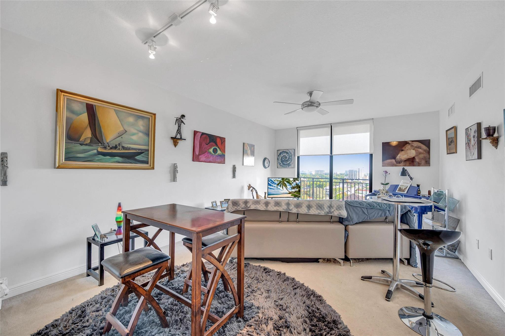 888 Douglas Road, Unit 906 Coral Gables, FL 33134 - Photo 4 of 41 Photo 4