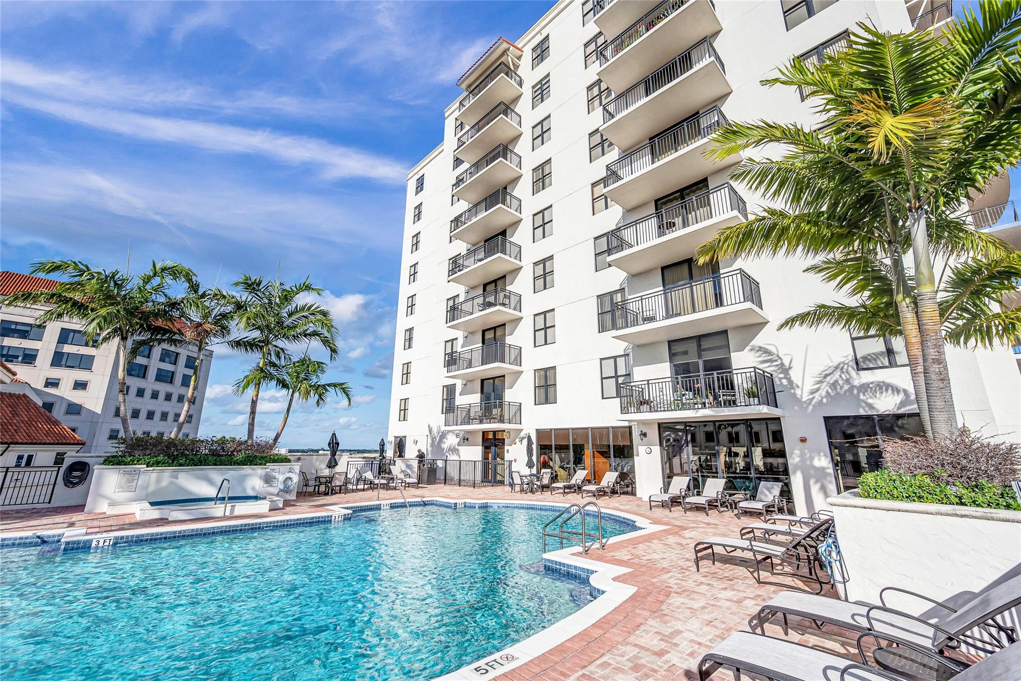 888 Douglas Road, Unit 906 Coral Gables, FL 33134 - Photo 8 of 41 Photo 8