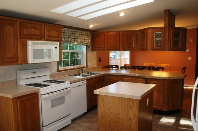 801 Bagaduce Road Brooksville, ME 04617 - Photo 4 of 26 Photo