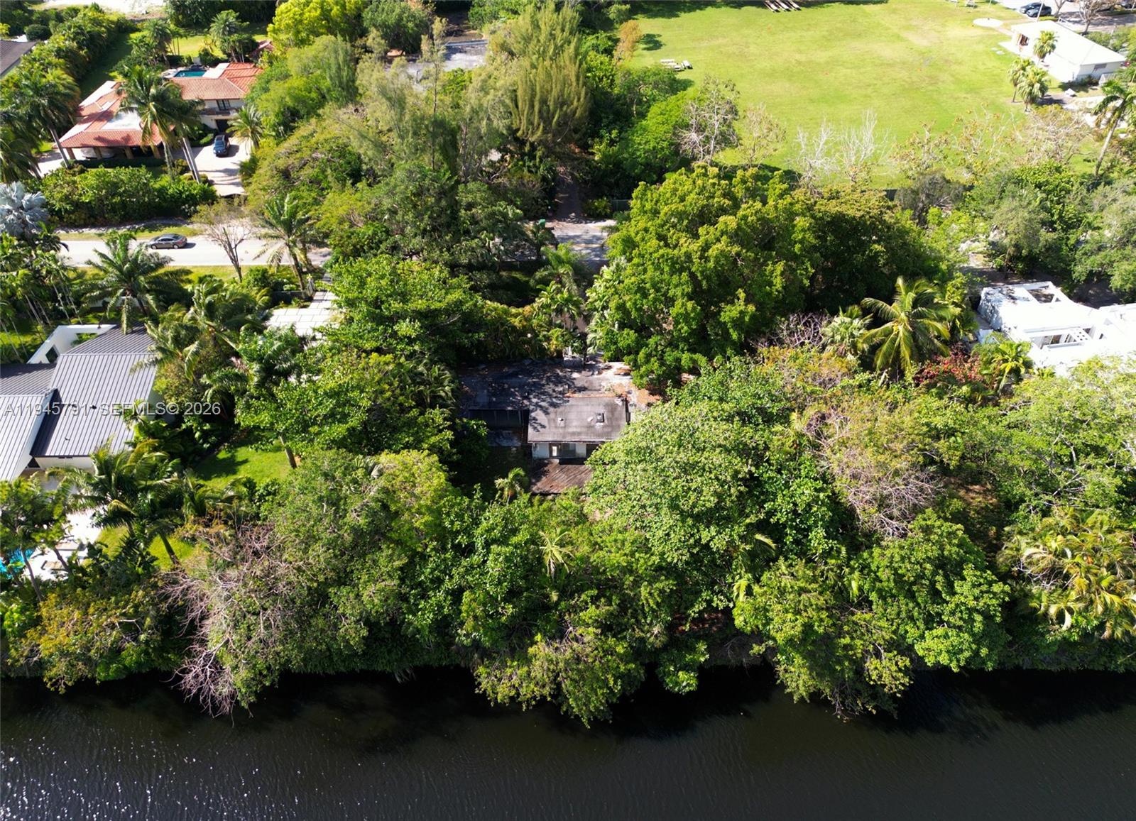 5811 Southwest 88th Street Pinecrest, FL 33156 - Photo 12 of 13