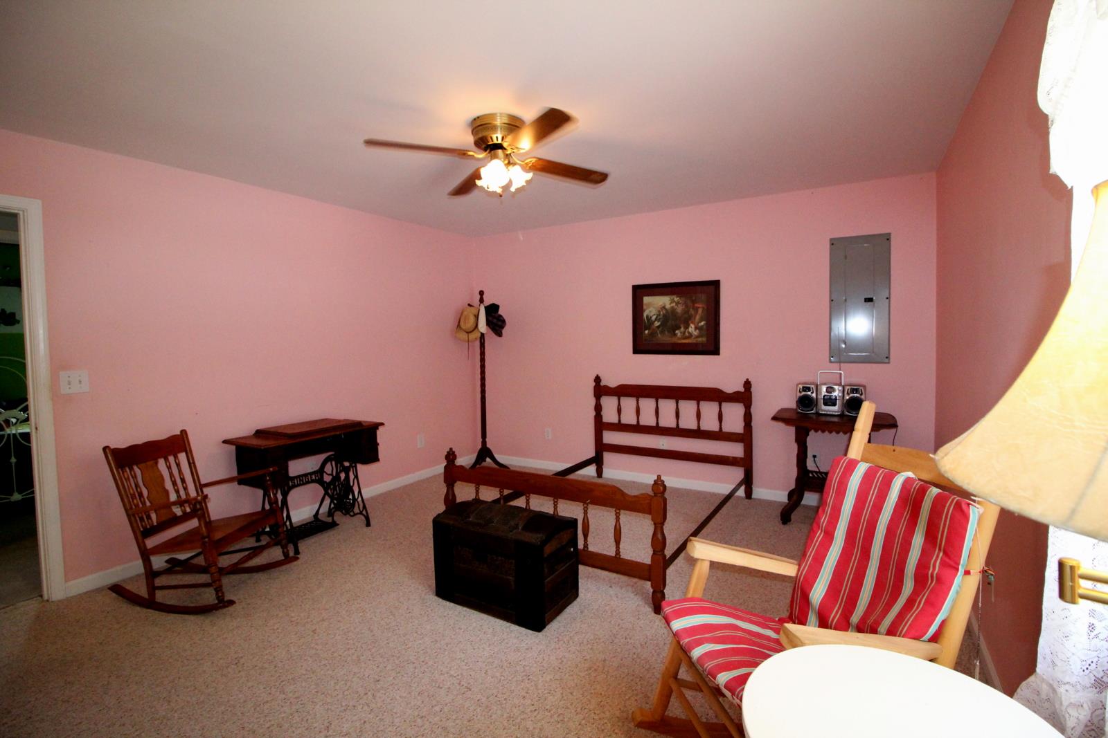 816 R B Highway Red Boiling Springs, TN 37150 - Photo 22 of 30 a living room with furniture
