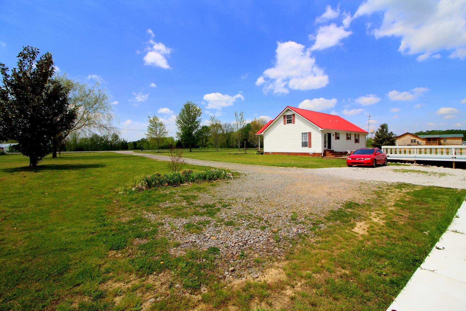 816 R B Highway Red Boiling Springs, TN 37150 - Photo 27 of 30 a view of an outdoor space and yard