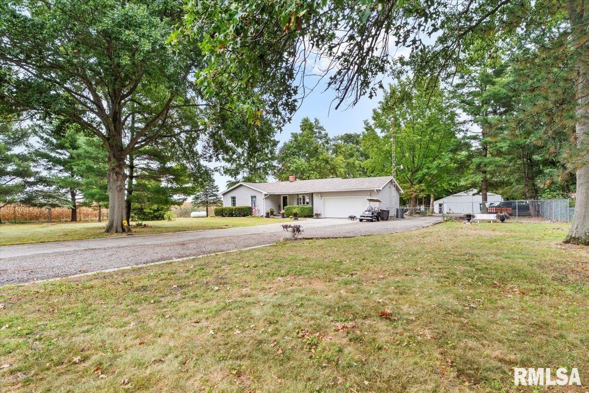5810 Maxheimer Road Rochester, IL 62563 - Photo 4 of 42 Gallery Image 4