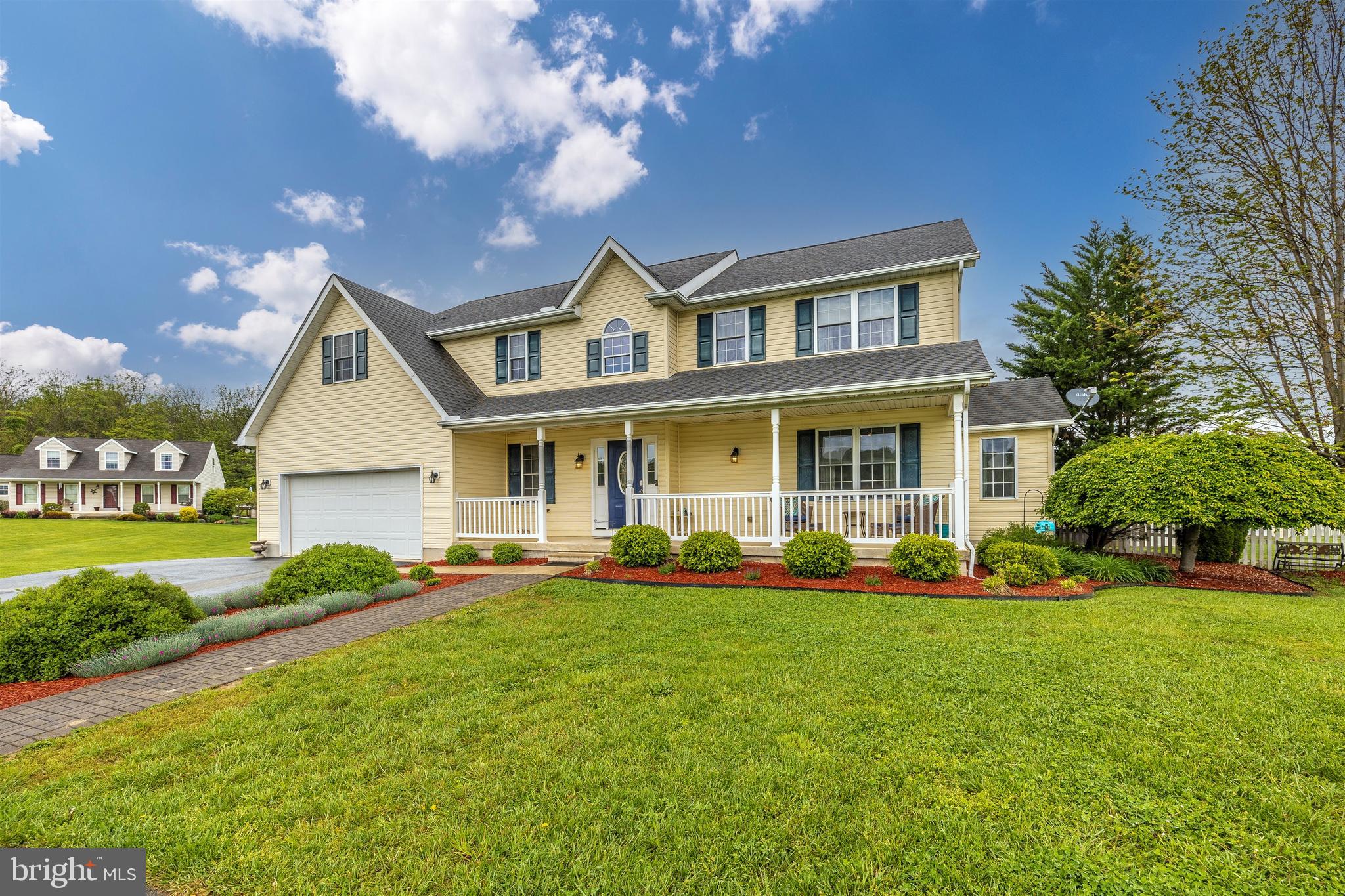 13410 Rhodes Court Clear Spring, MD 21722 - Photo 4 of 84 Professionally landscaped front yard