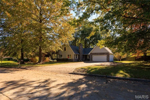 $305,000 | 2005 Otto Drive, Jackson, MO 63755