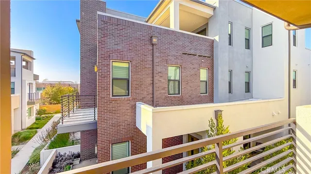 $1,428,000 | 121 Novel, Irvine, CA 92618