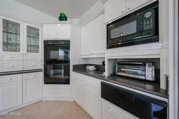$1,099,000 | 2012 East Glenn Drive, Phoenix, AZ 85020