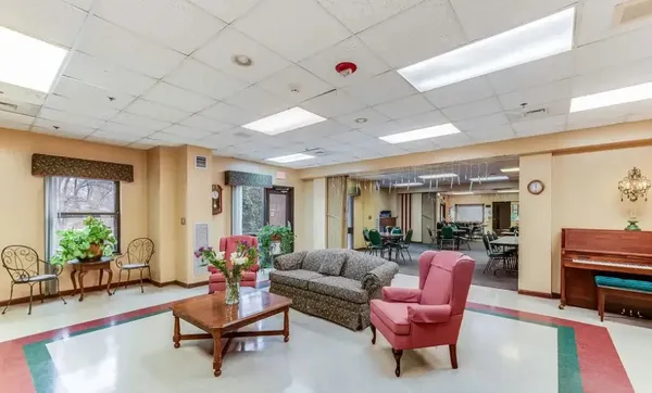 $910 | 180 Colony Drive South, Saginaw, MI 48638