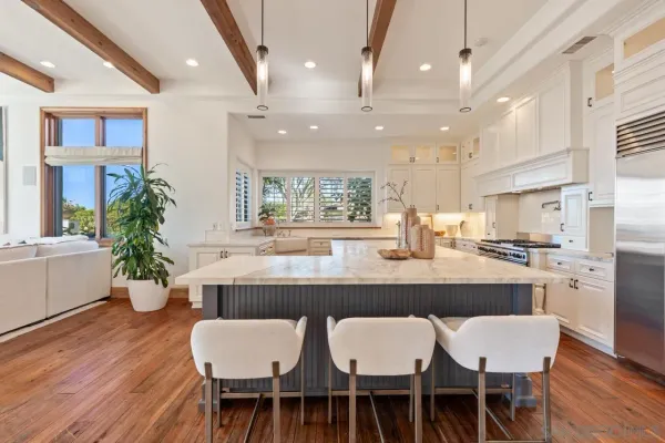 $8,699,000 | 8080 La Jolla Scenic Drive North, La Jolla, CA 92037