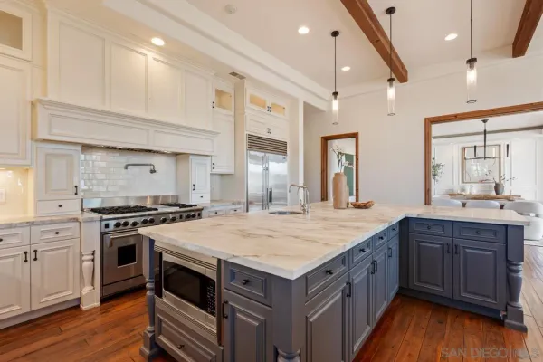 $8,699,000 | 8080 La Jolla Scenic Drive North, La Jolla, CA 92037