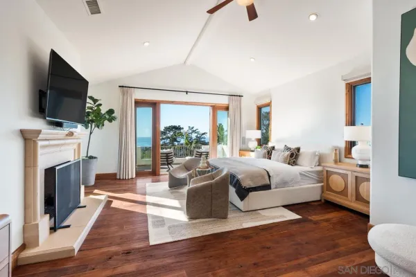 $8,699,000 | 8080 La Jolla Scenic Drive North, La Jolla, CA 92037