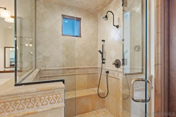 $8,699,000 | 8080 La Jolla Scenic Drive North, La Jolla, CA 92037