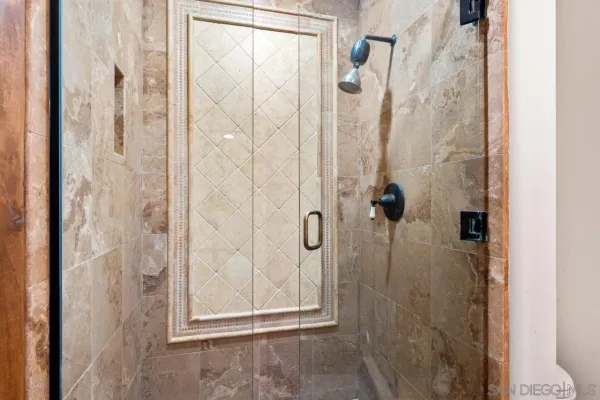 $8,699,000 | 8080 La Jolla Scenic Drive North, La Jolla, CA 92037