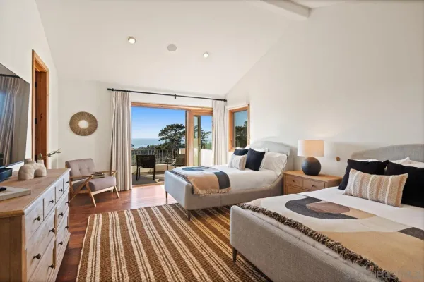 $8,699,000 | 8080 La Jolla Scenic Drive North, La Jolla, CA 92037