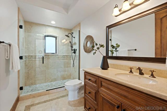 $8,699,000 | 8080 La Jolla Scenic Drive North, La Jolla, CA 92037