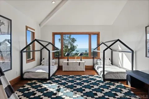 $8,995,000 | 8080 La Jolla Scenic Drive North, La Jolla, CA 92037