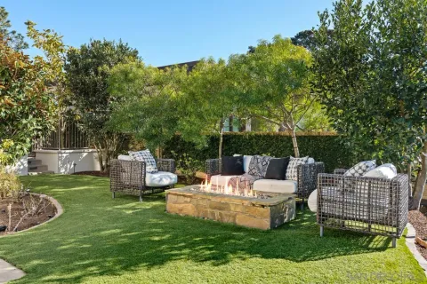 $8,995,000 | 8080 La Jolla Scenic Drive North, La Jolla, CA 92037