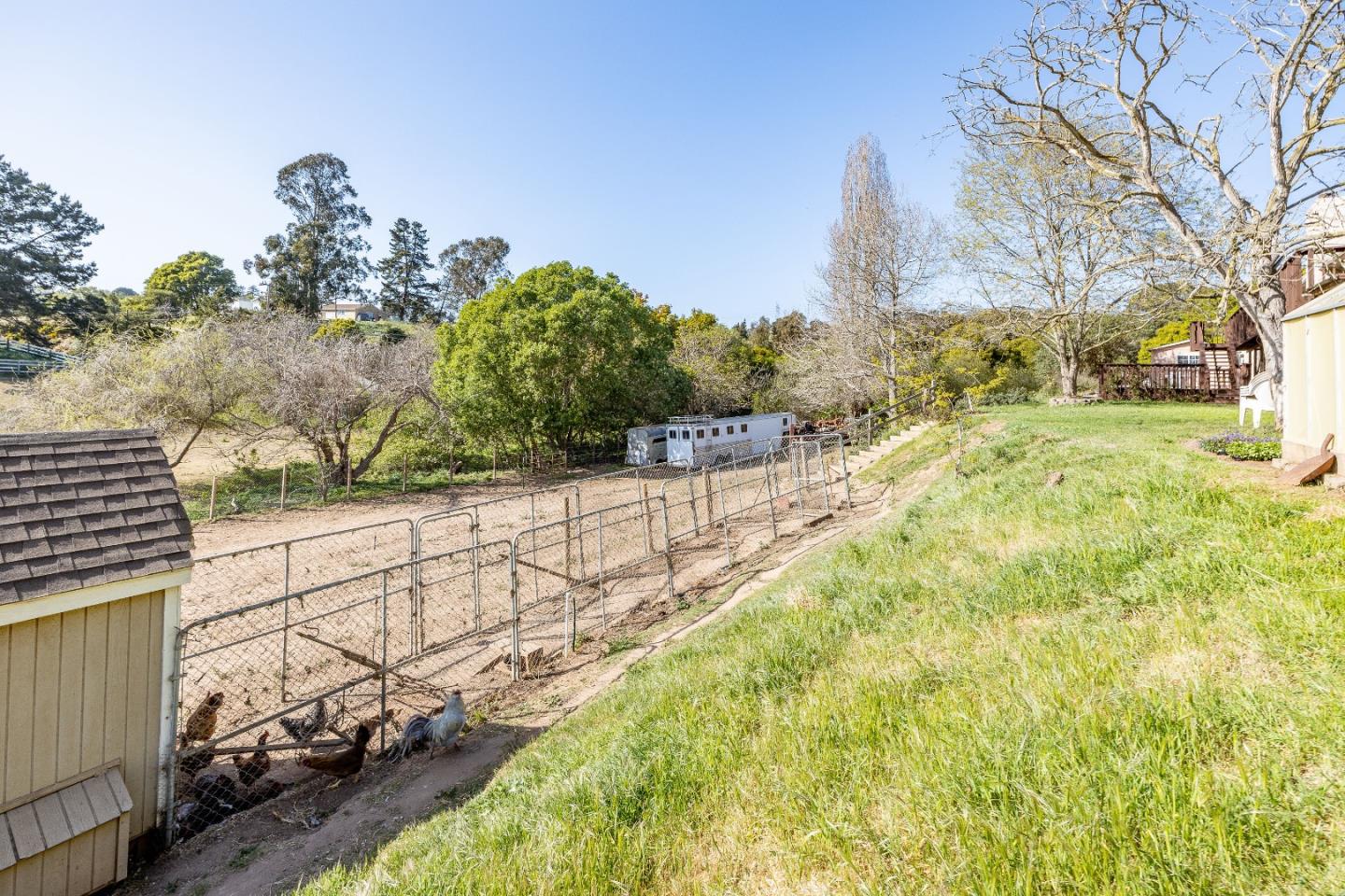 18062 Pesante Road Salinas, CA 93907 - Photo 25 of 44 Gallery Image 25