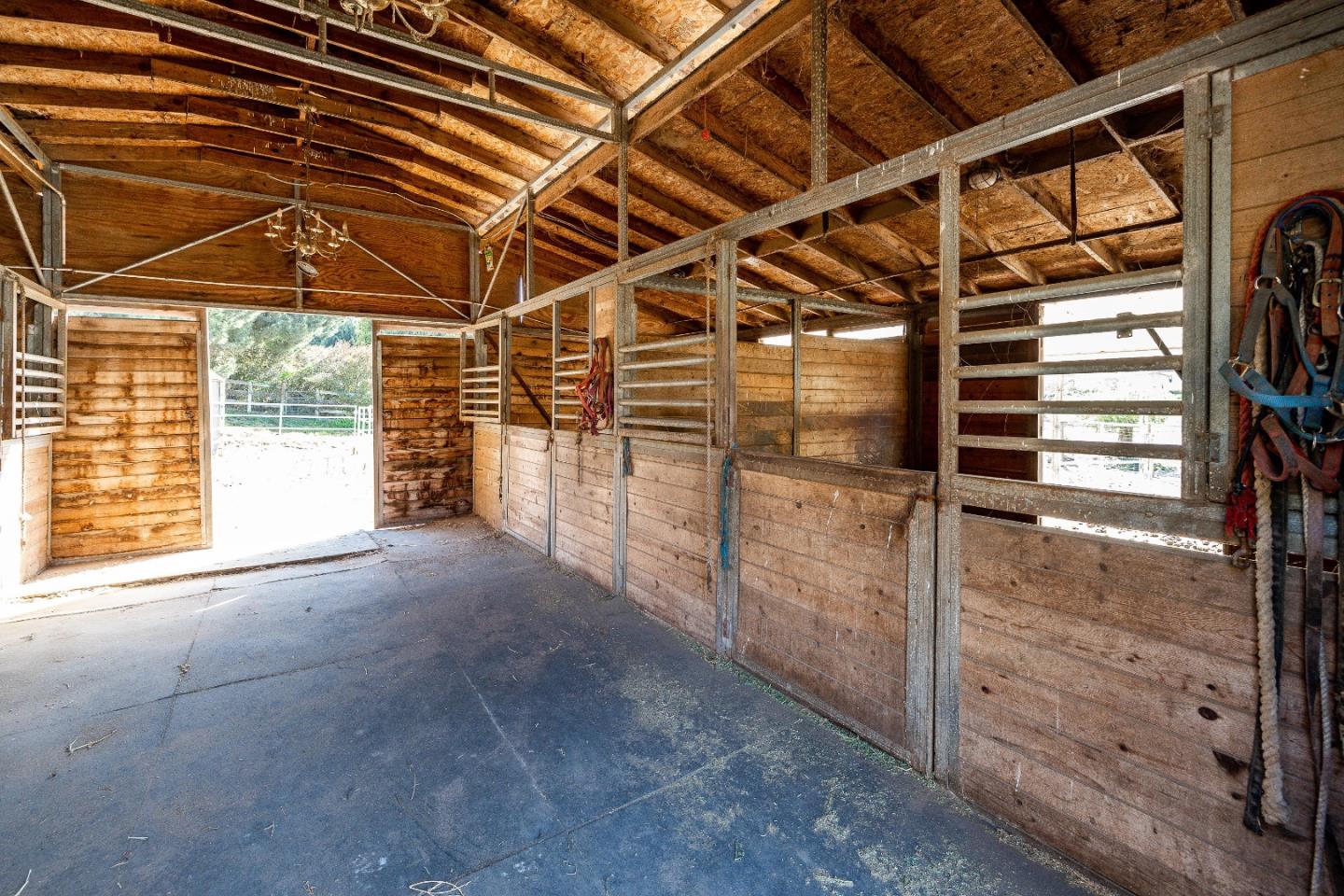 18062 Pesante Road Salinas, CA 93907 - Photo 28 of 44 Gallery Image 28