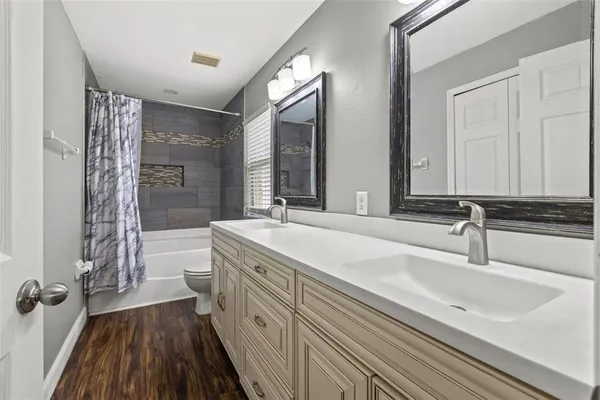 $2,300 | 12026 Cedarfield Drive, Riverview, FL 33579