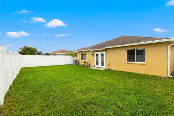 $2,300 | 12026 Cedarfield Drive, Riverview, FL 33579