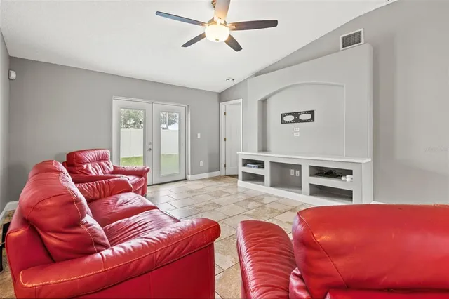 $2,400 | 12026 Cedarfield Drive, Riverview, FL 33579