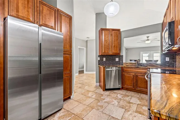 $2,300 | 12026 Cedarfield Drive, Riverview, FL 33579