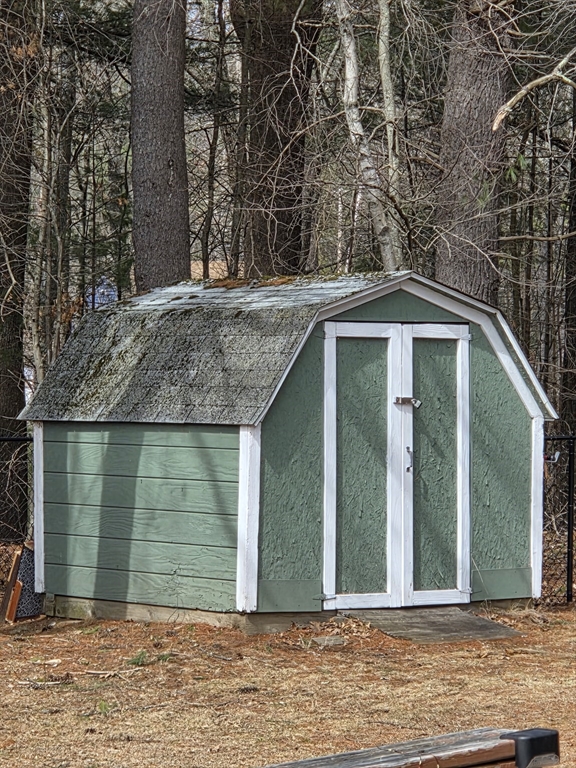 19 Lakeview Road North Brookfield, MA 01535 - Photo 17 of 18