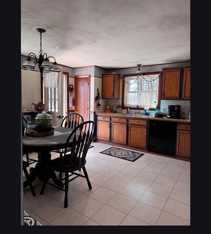 19 Lakeview Road North Brookfield, MA 01535 - Photo 10 of 18