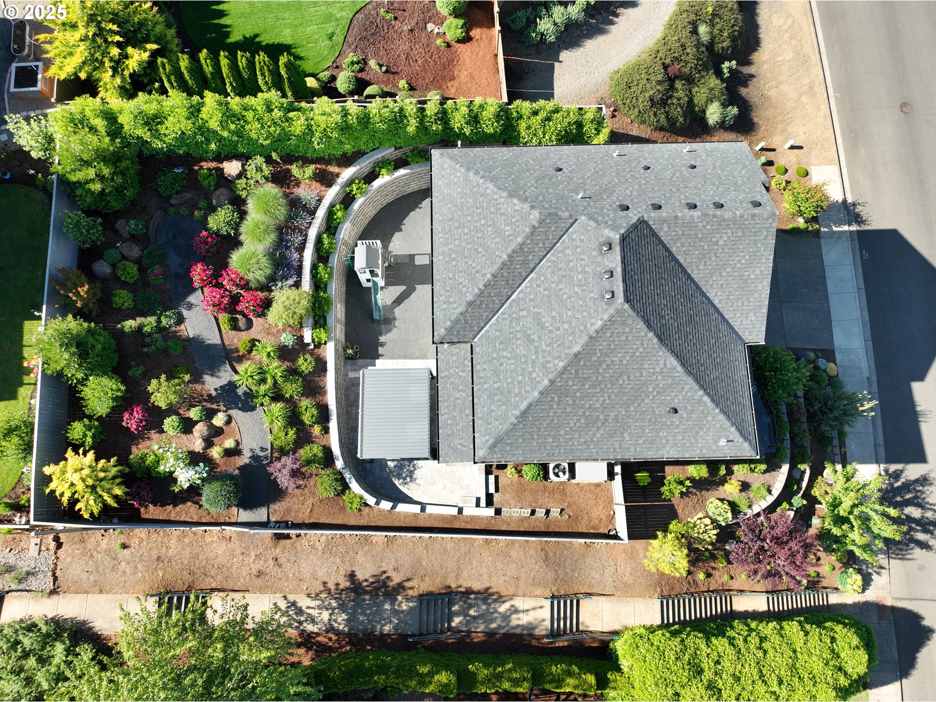 840 Chikamin Loop Silverton, OR 97381 - Photo 35 of 37 an aerial view of a house