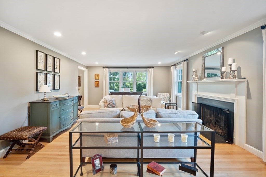 33 Allen Road Longmeadow, MA 01106 - Photo 19 of 40 Gallery Image 19