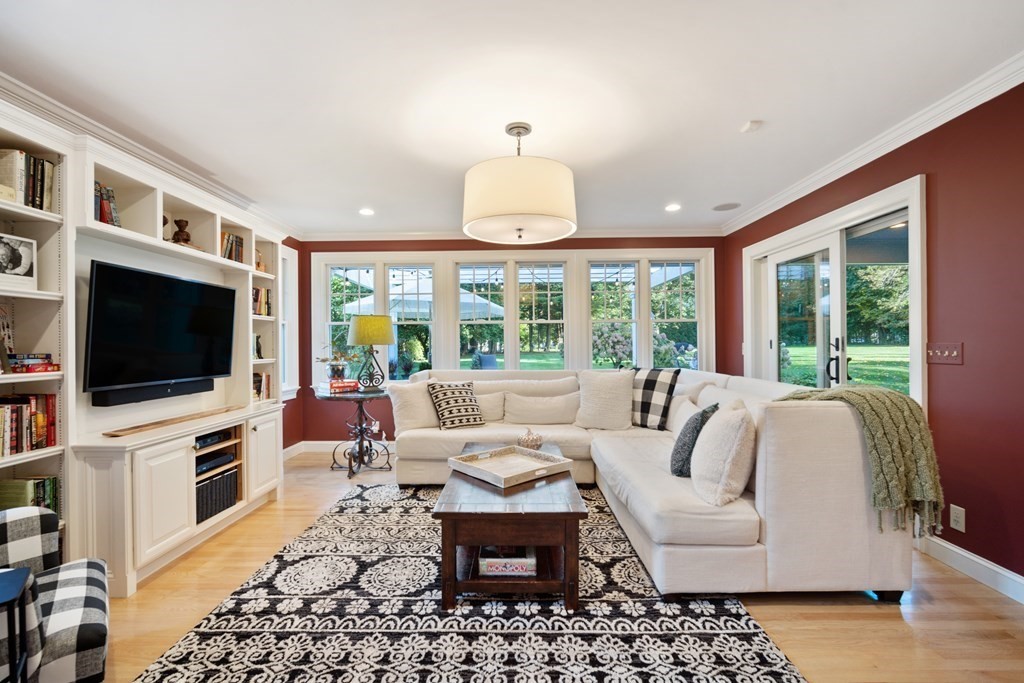 33 Allen Road Longmeadow, MA 01106 - Photo 21 of 40 Gallery Image 21