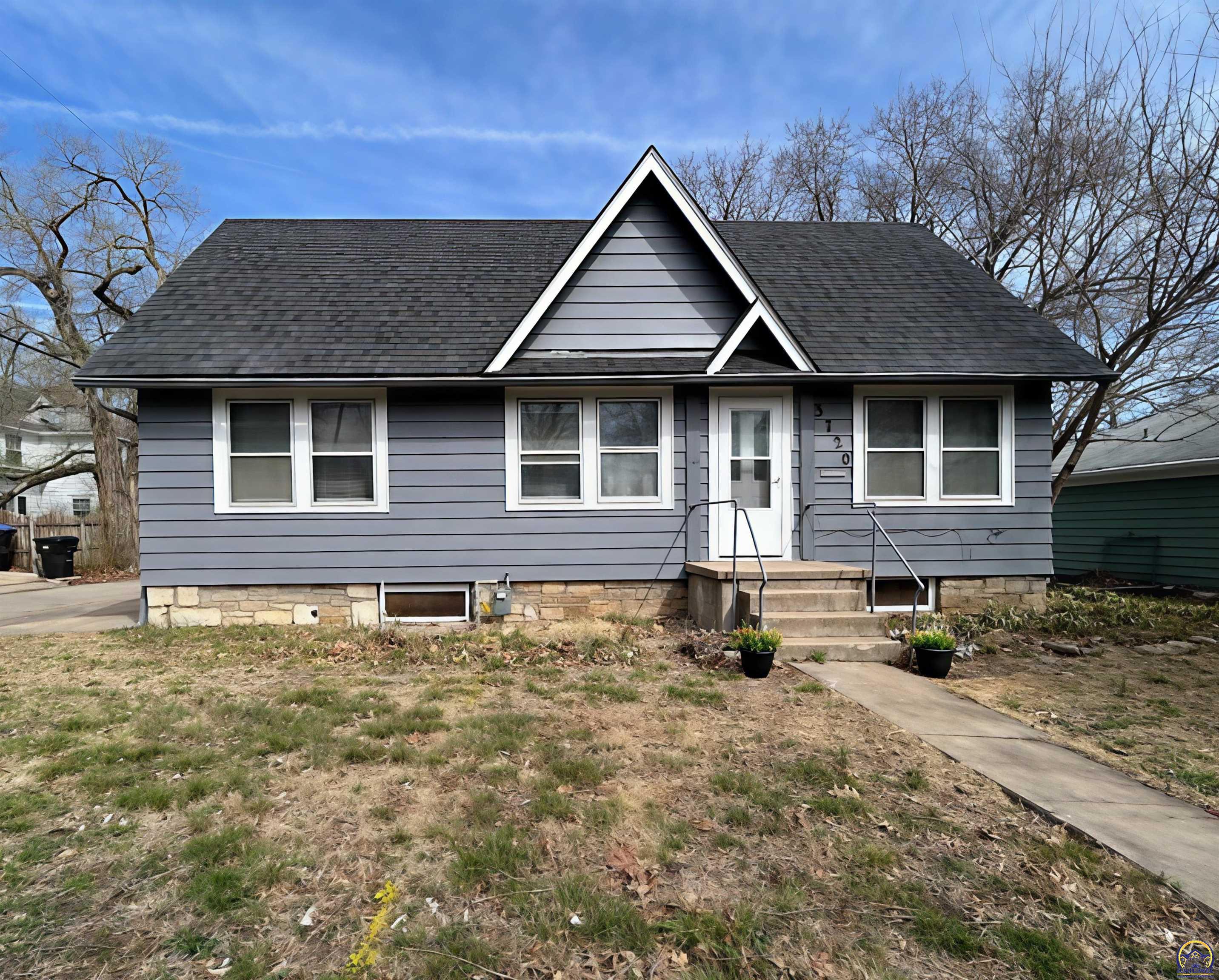 3720 Southwest 9th Street Topeka, KS 66606 - Photo 1 of 25