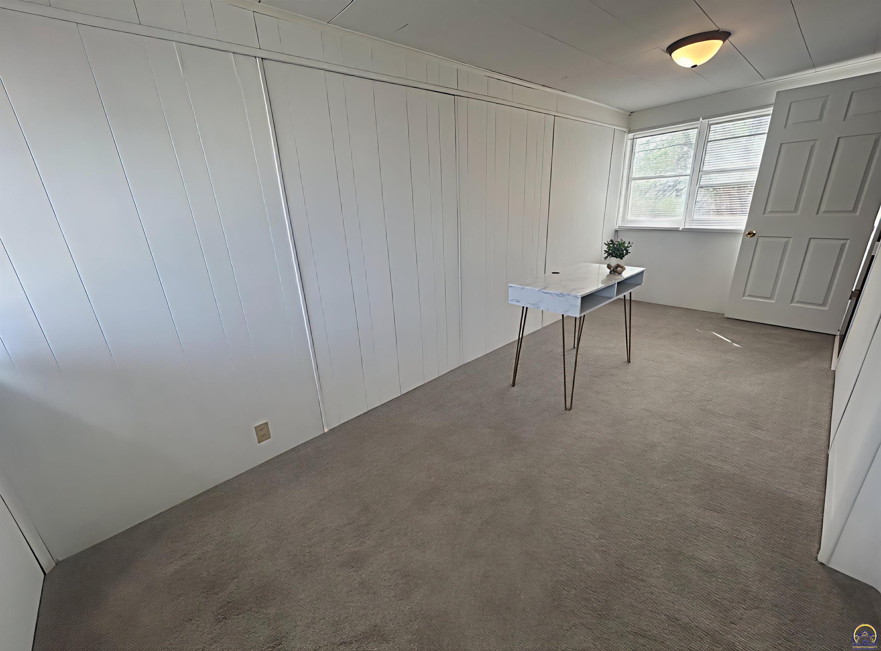 3720 Southwest 9th Street Topeka, KS 66606 - Photo 16 of 25