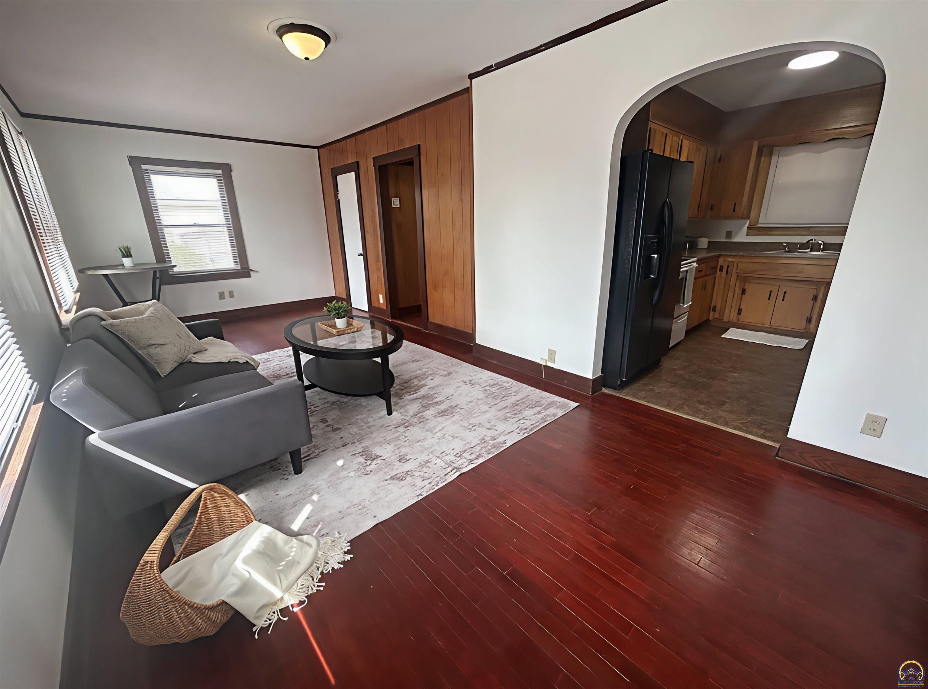 3720 Southwest 9th Street Topeka, KS 66606 - Photo 3 of 25