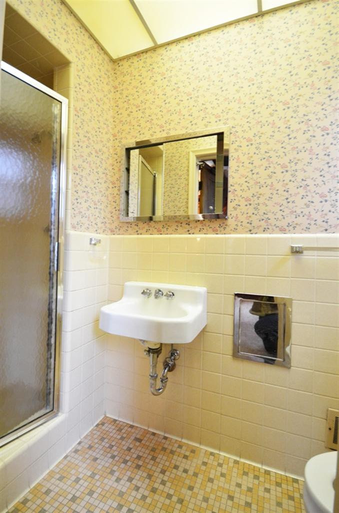 1056 Ferdon Road Ann Arbor, MI 48104 - Photo 11 of 34 Photo 11