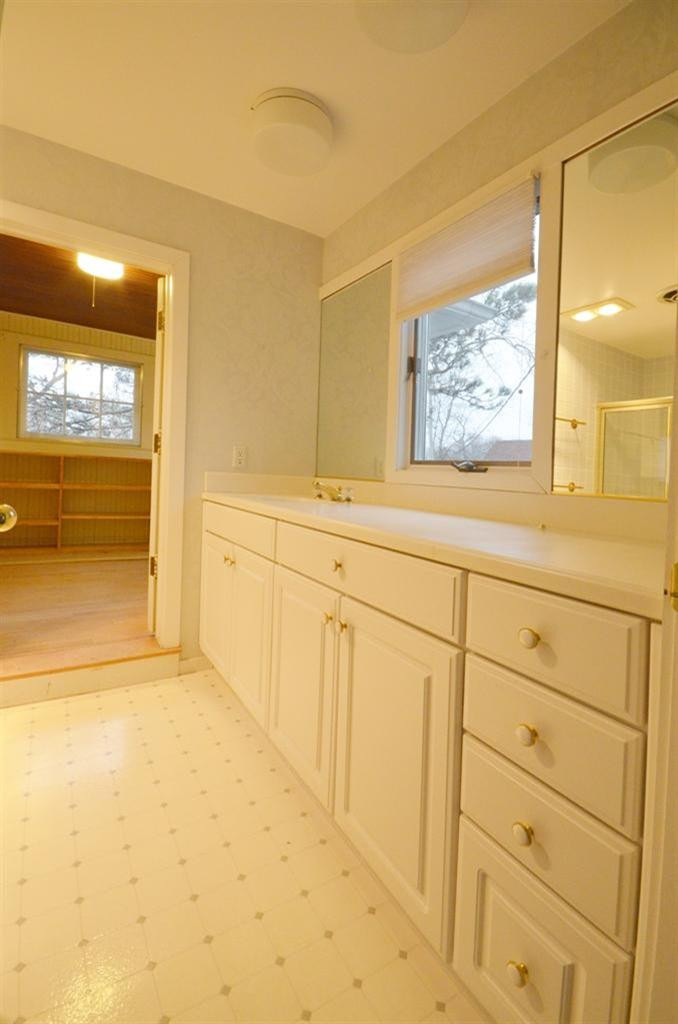 1056 Ferdon Road Ann Arbor, MI 48104 - Photo 17 of 34 Photo 17