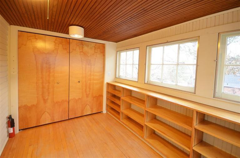 1056 Ferdon Road Ann Arbor, MI 48104 - Photo 18 of 34 Photo 18