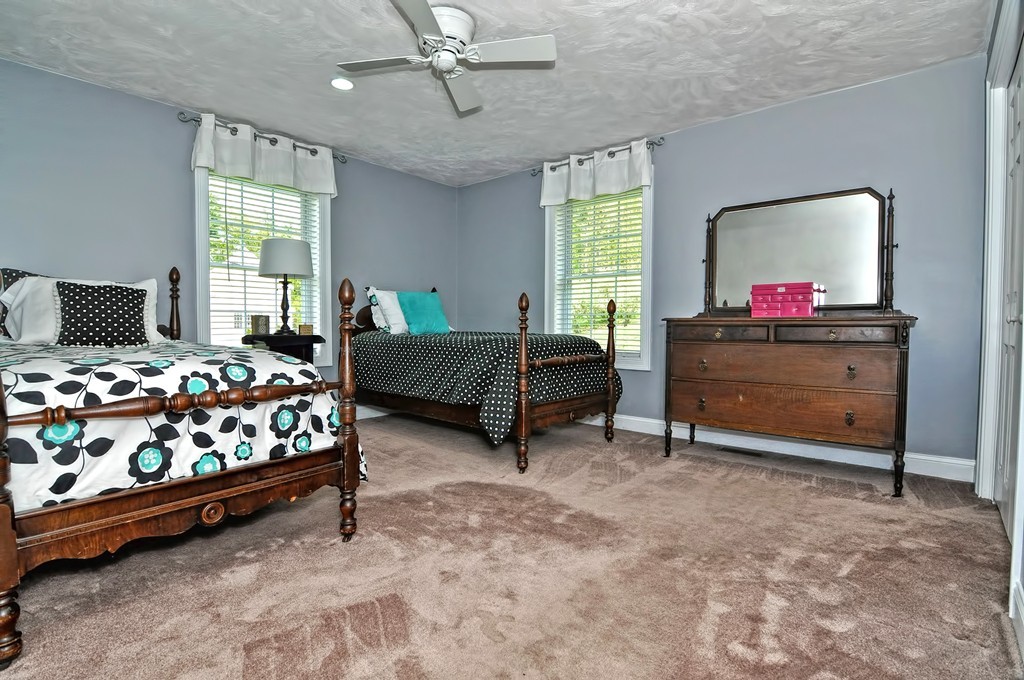 36 Proctor Road Townsend, MA 01469 - Photo 25 of 29 a living room with furniture and a window