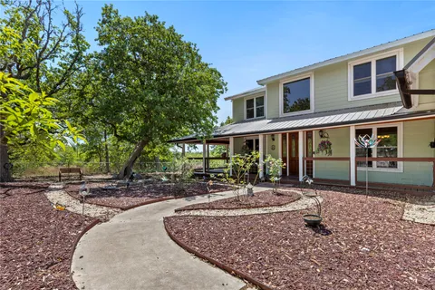 $879,900 | 550 League Line Road, Smithville, TX 78957