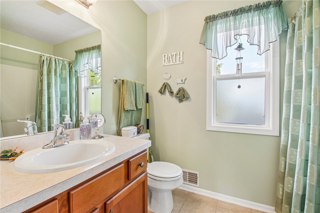 82 Quarterdeck Place Greece, NY 14612 - Photo 35 of 50